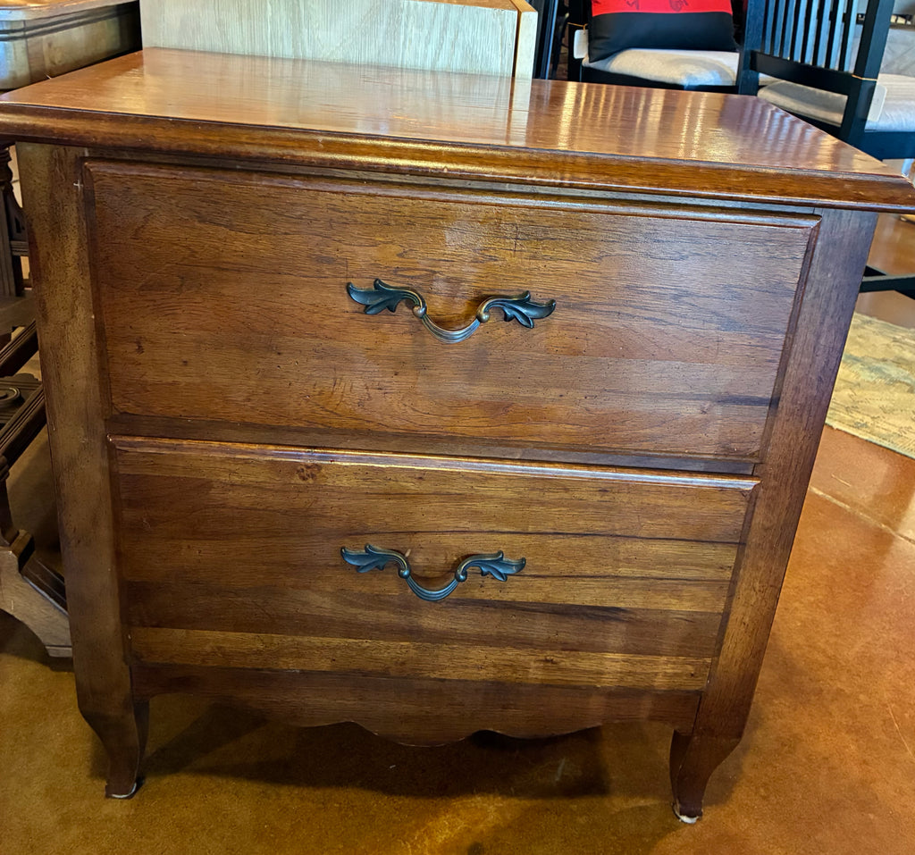 Thomasville Nightstand Table - 2 Drawer