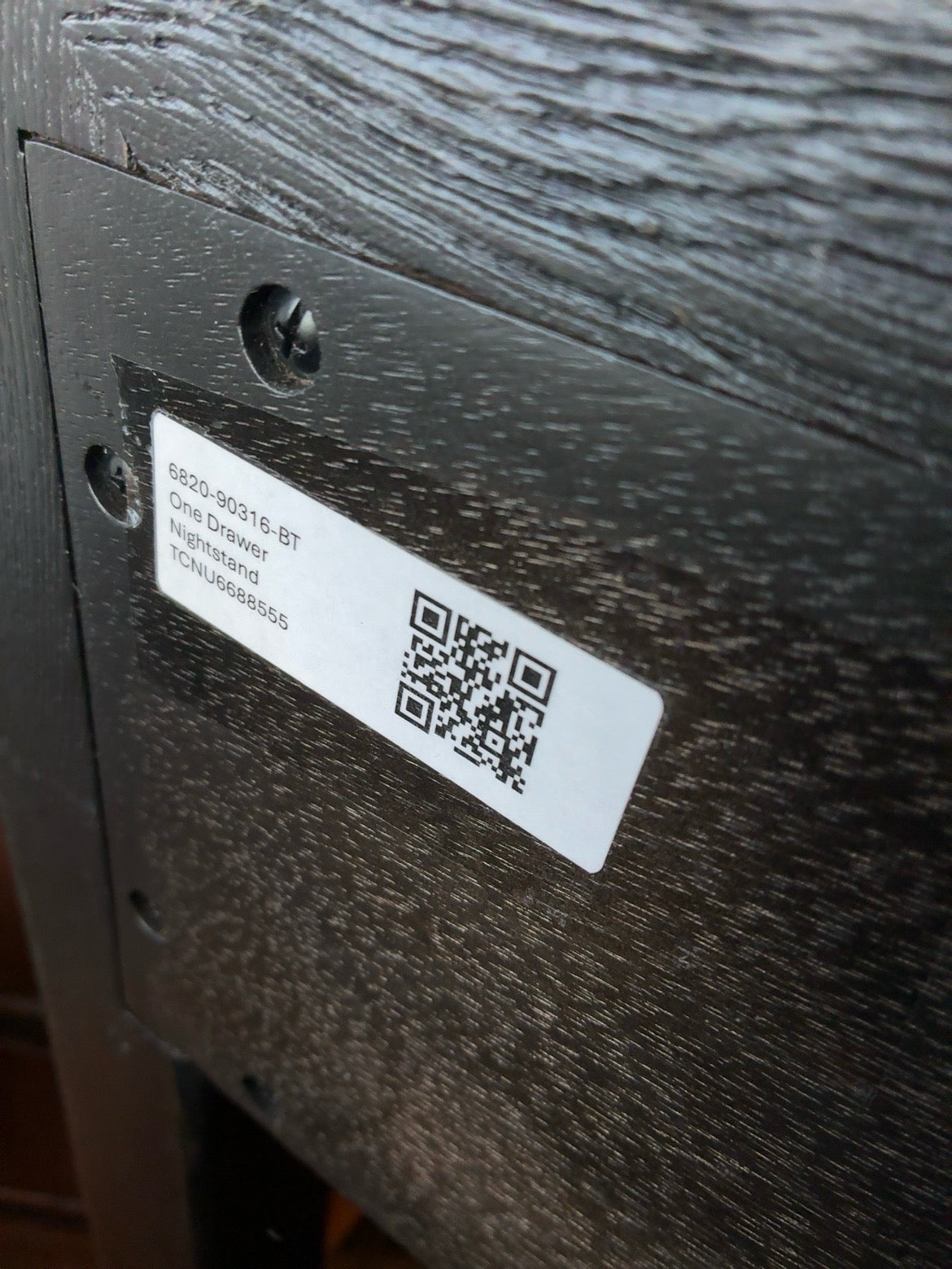 Hooker furniture Driftwood One-drawer Nightstand