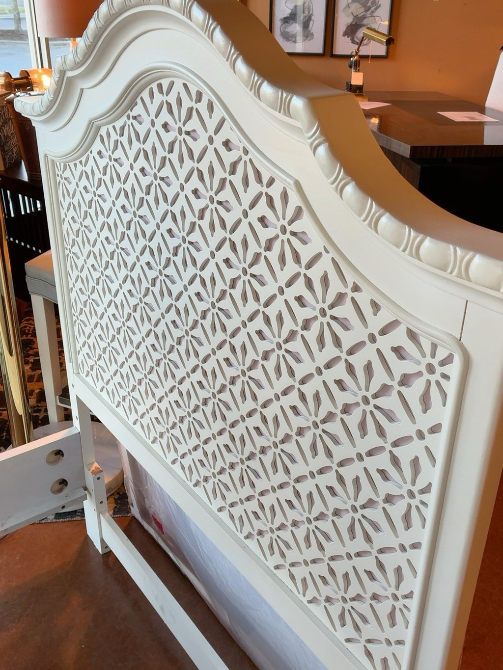 Smartstuff French Provincial Floral Twin Bed