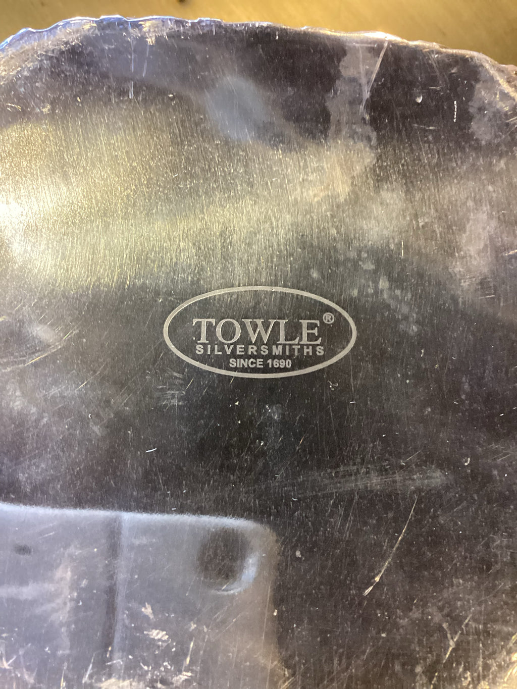 TOWLE SILVERSMITHS SQUARE BASKET-WEAVE SERVING BOWL