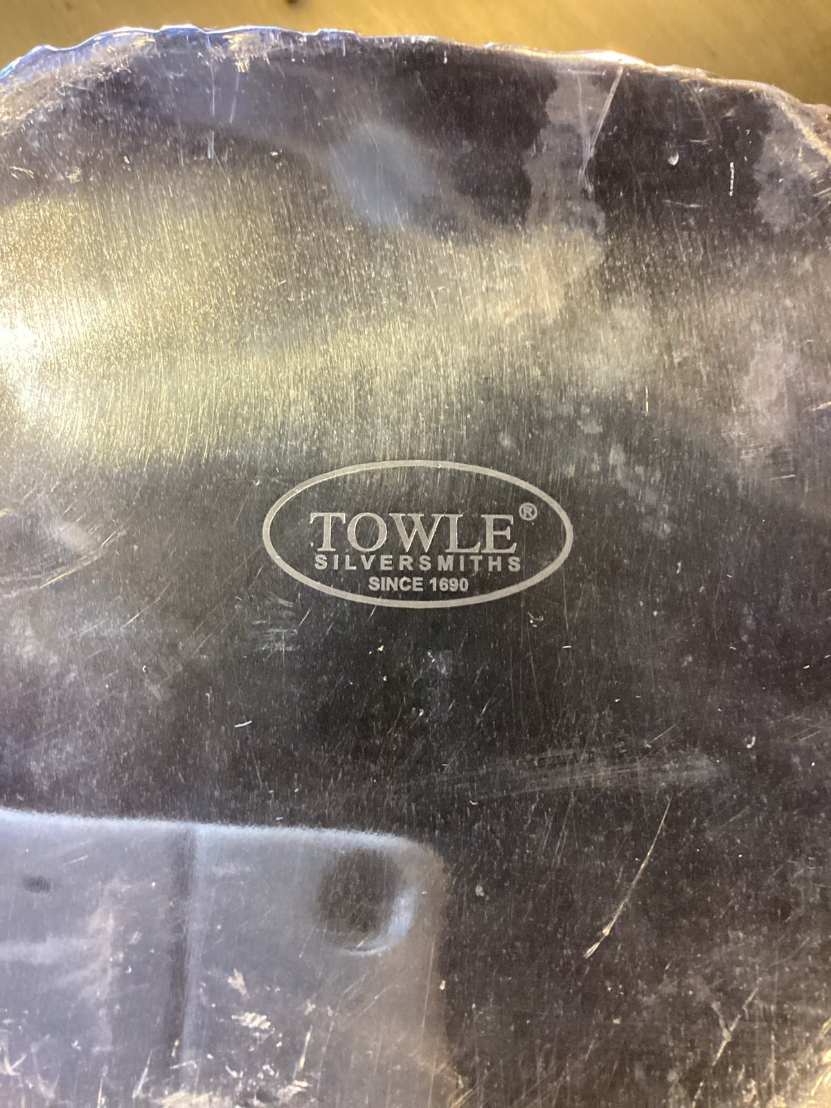 TOWLE SILVERSMITHS SQUARE BASKET-WEAVE SERVING BOWL