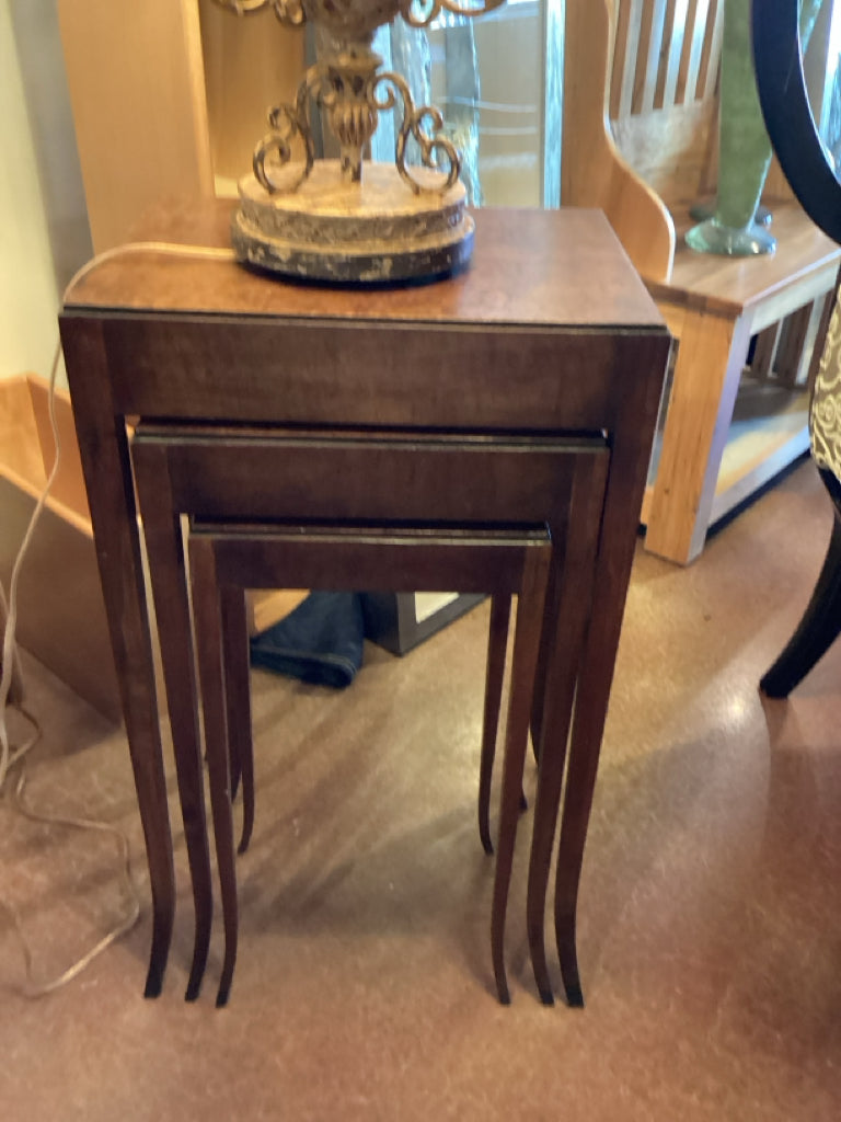 Table|SET OF 3 Nesting tables| Largest -18Wx14Dx28.75H