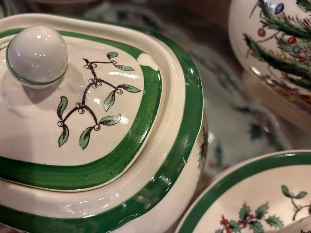 SPODE CHRISTMAS TREE ENGLISH TEA SERVICE — 49 PIECES