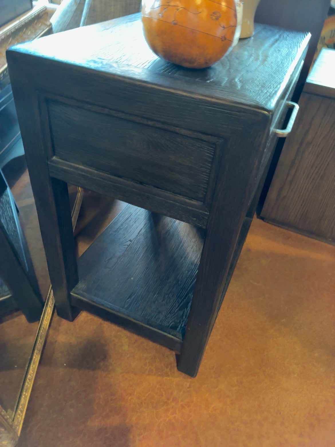 Hooker furniture Driftwood One-drawer Nightstand