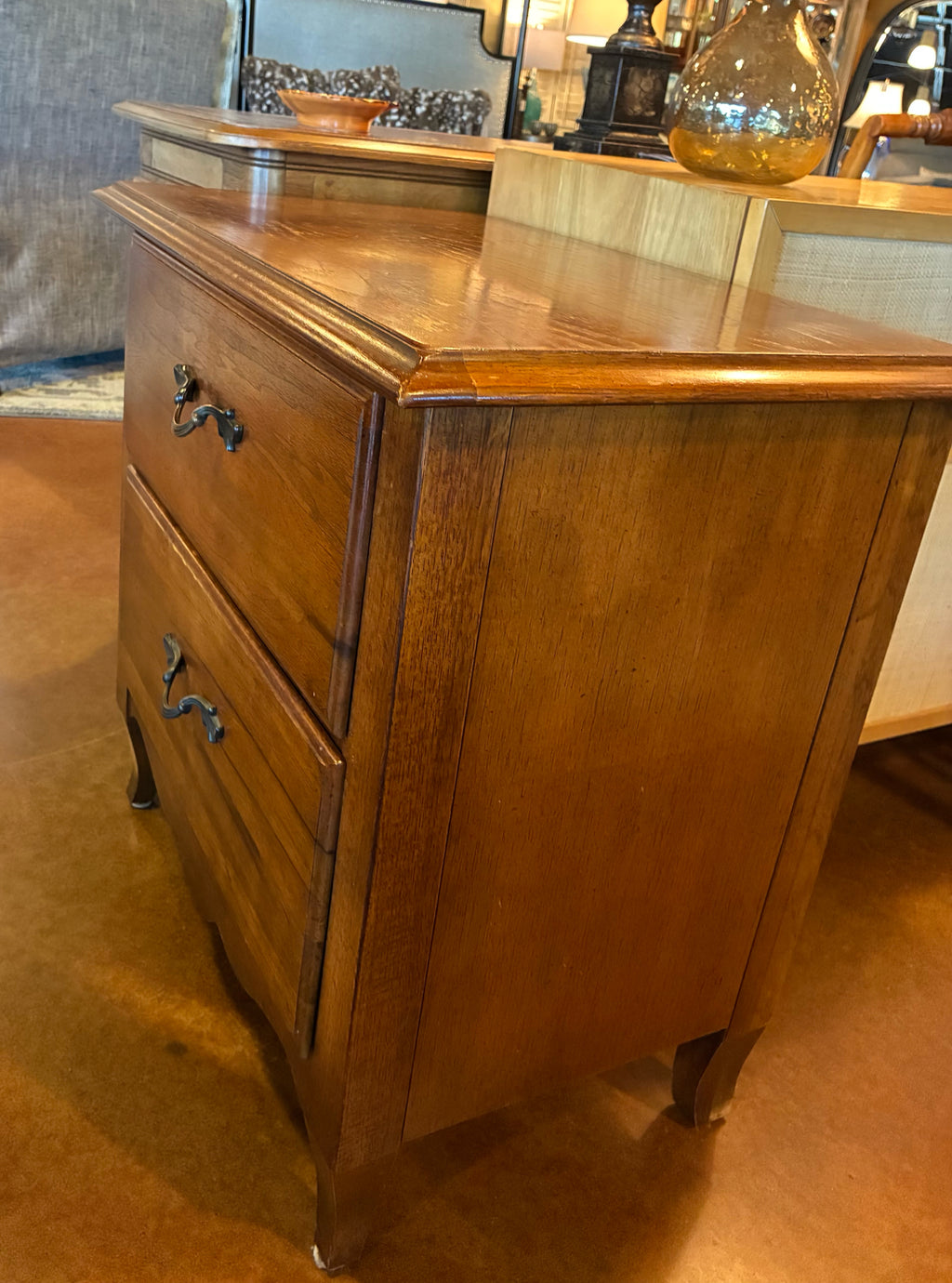 Thomasville Nightstand Table - 2 Drawer