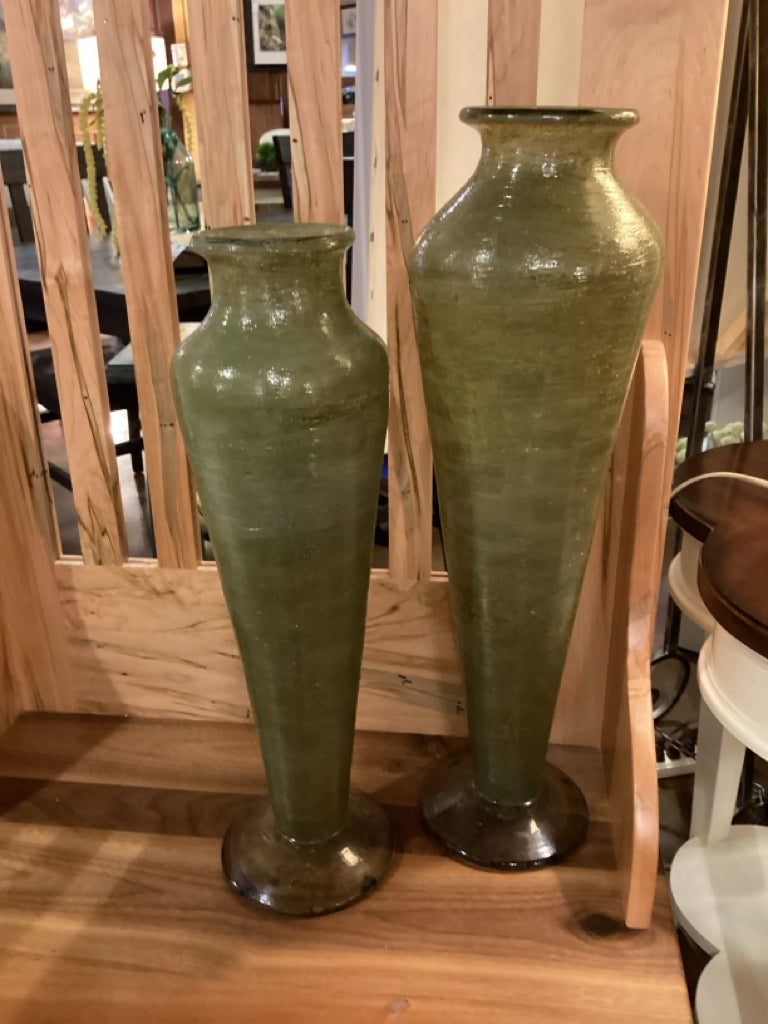SHORT (LF) | Green Art Glass Floor Vase
