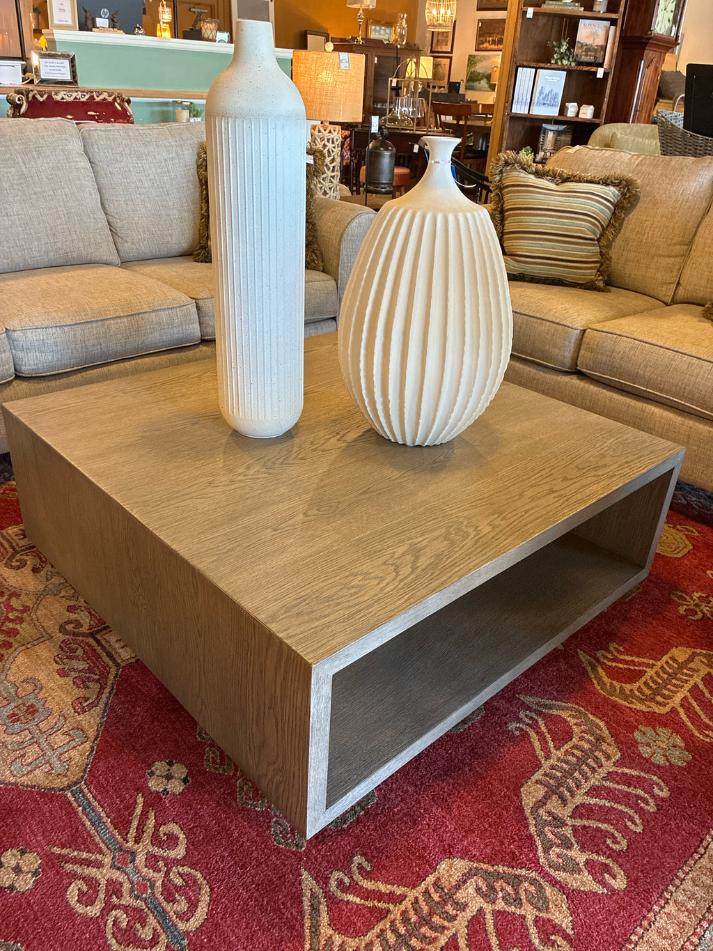Coffee Table RH Ash-Grey 44x43.5x15