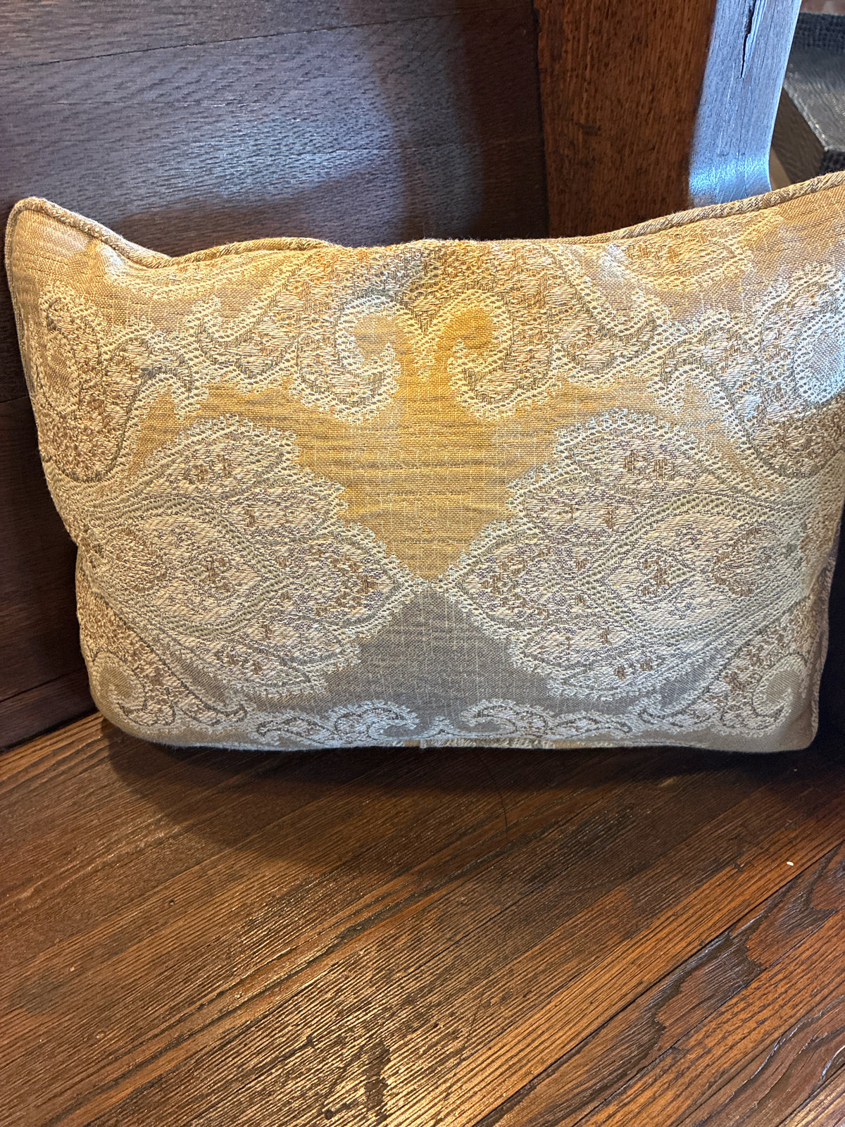 SET OF 2 - gold and beige paisley