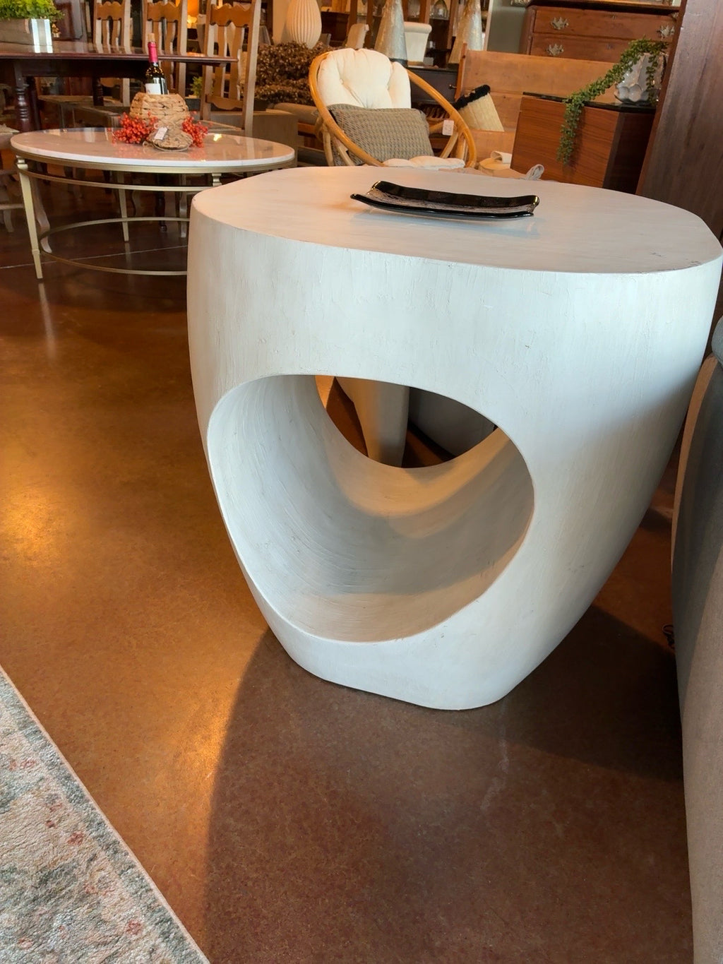 Hooker Furniture Accent Table