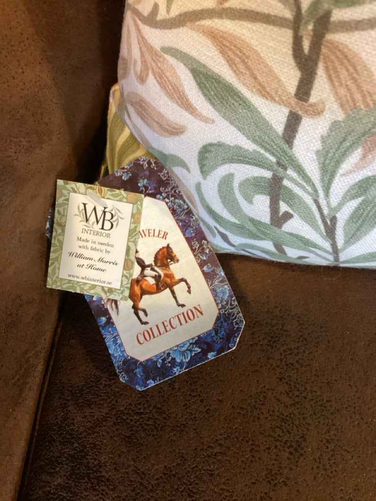 William Morris Botanical Feather Pillow - Sweden