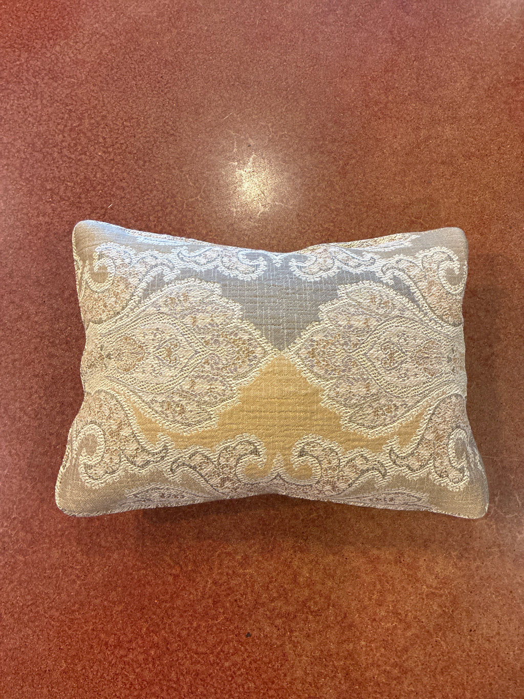 SET OF 2 - gold and beige paisley
