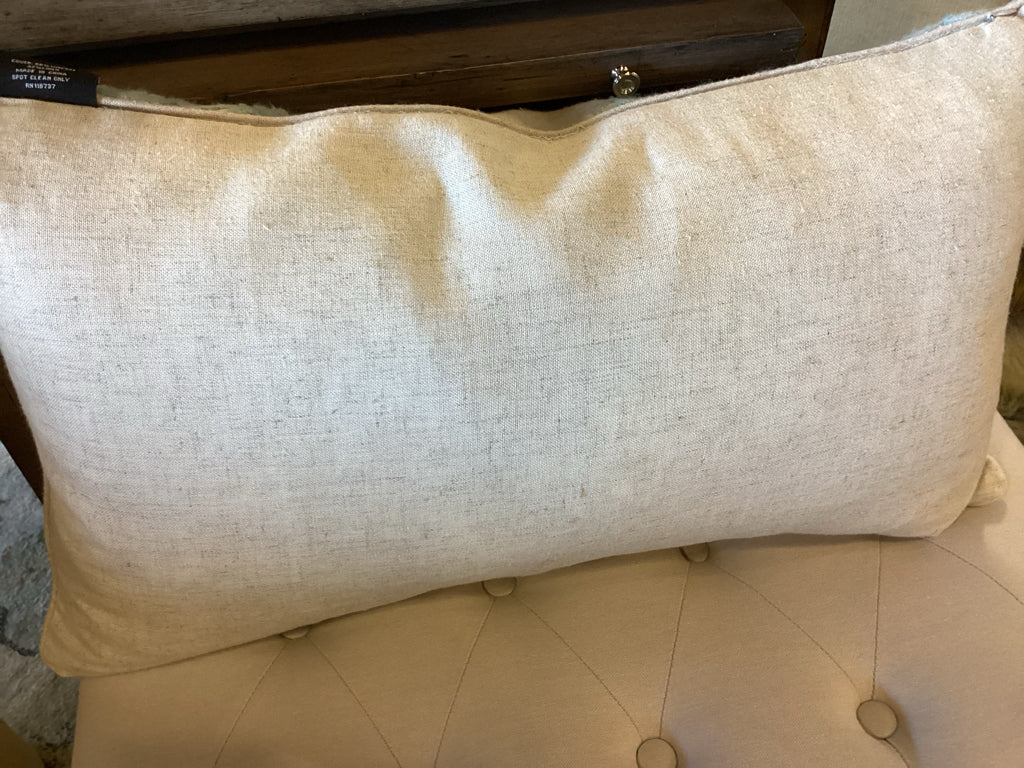 EnVogue Pillow
