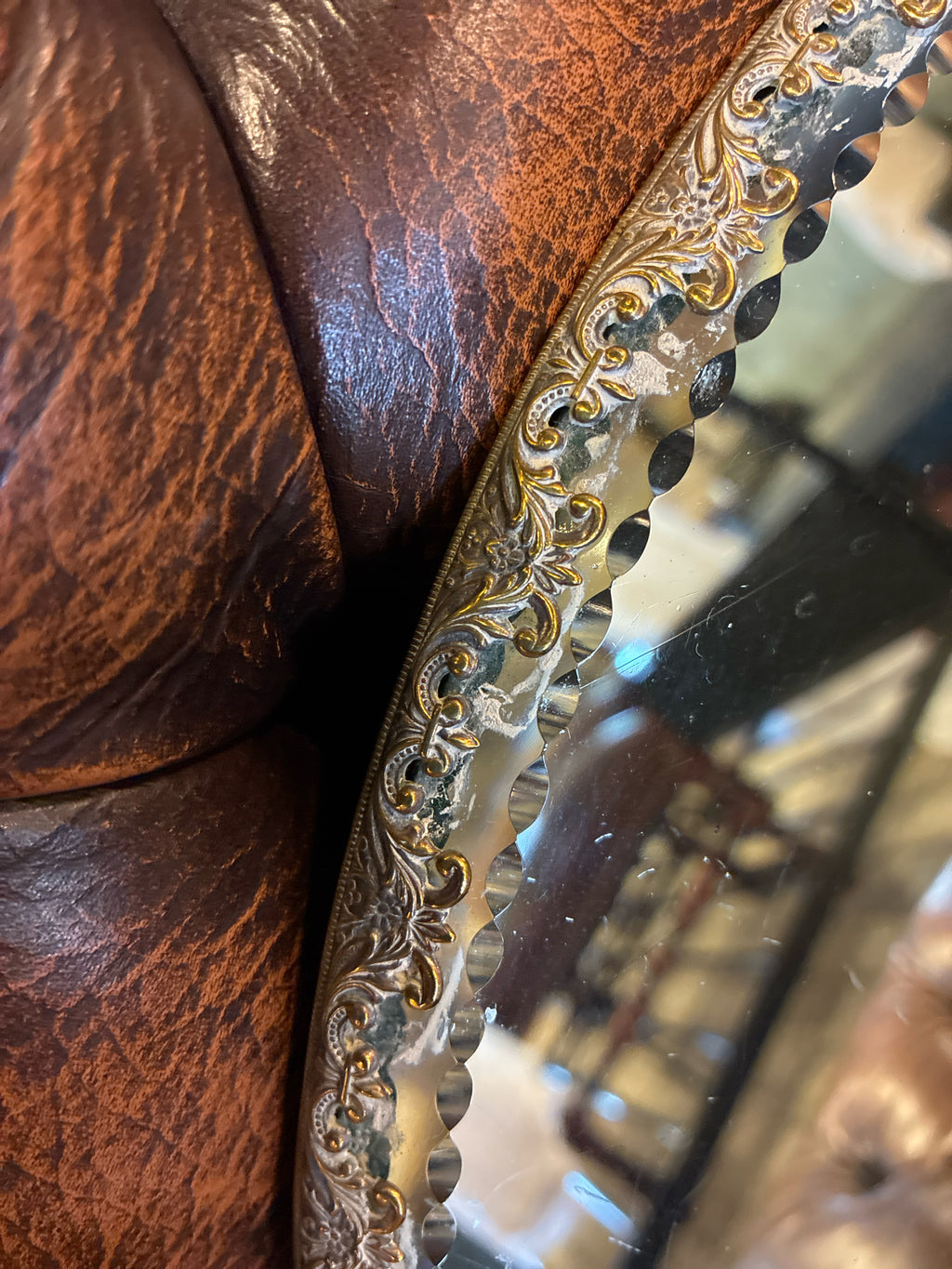 Antique Mirror/ Round