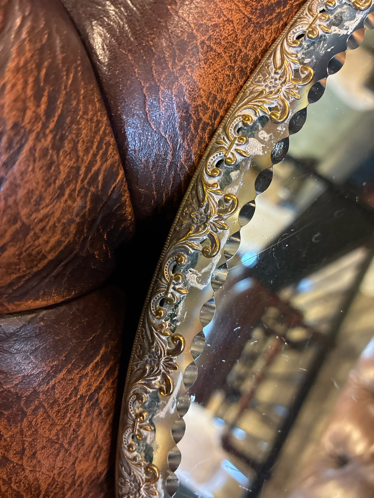Antique Mirror/ Round