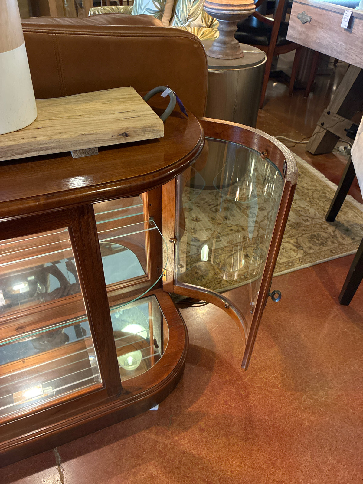 Console|Lighted|Pulaski