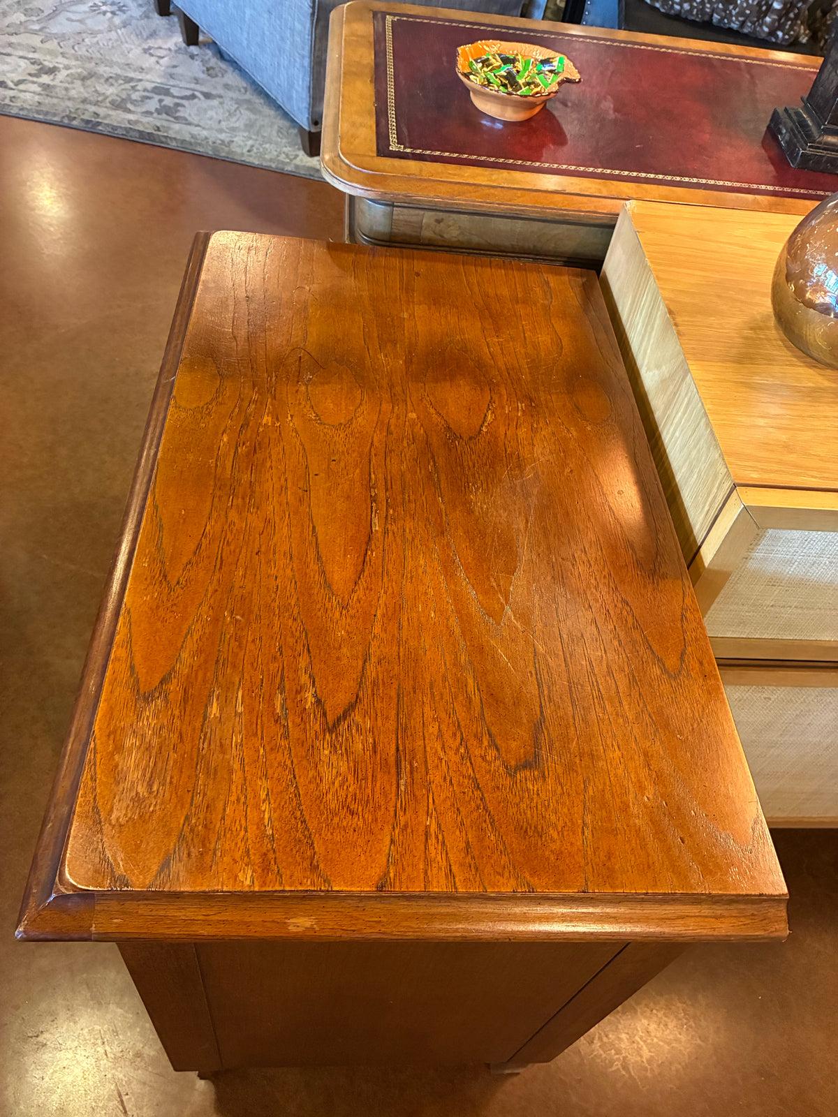 Thomasville Nightstand Table - 2 Drawer