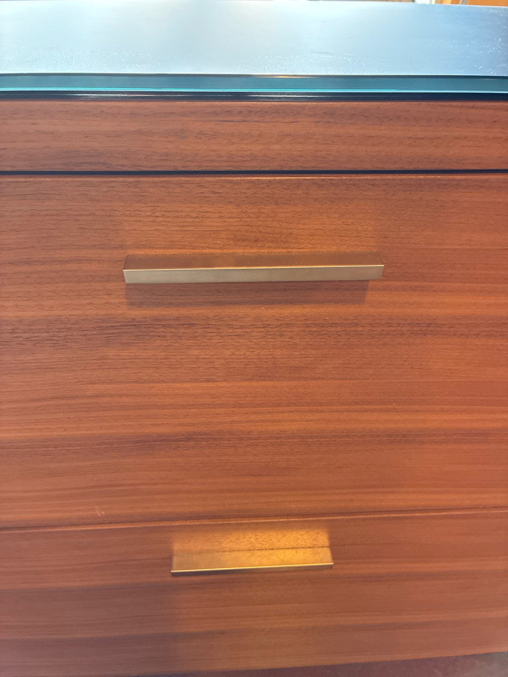 Filing Cabinet Walnut satin-etched glass 35LX18DX29H