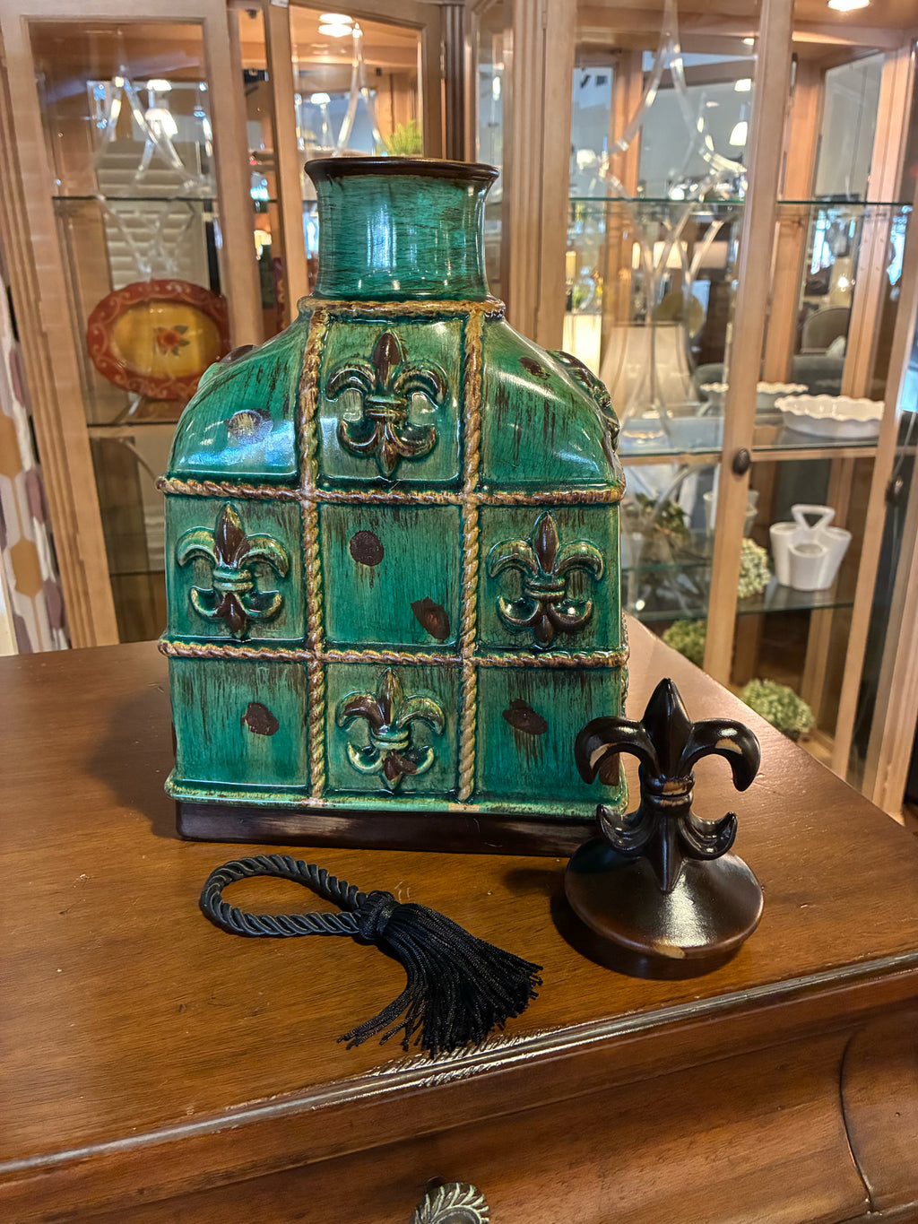 Fleur-de-Lis Ceramic Decorative Vase