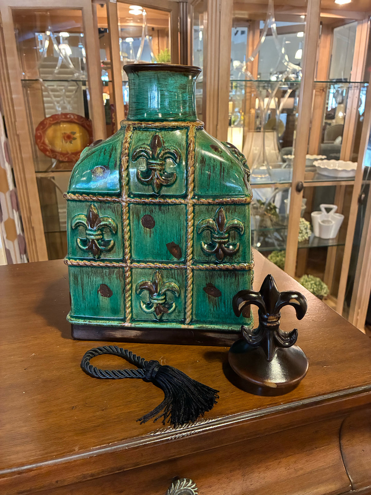 Fleur-de-Lis Ceramic Decorative Vase